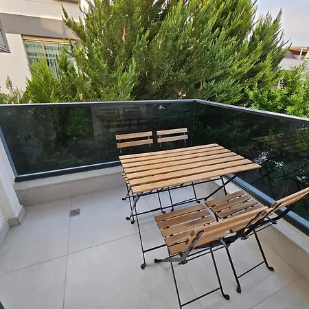 公寓 Professionally Maintained, Spacious New Residences Near Lara & Kundu *