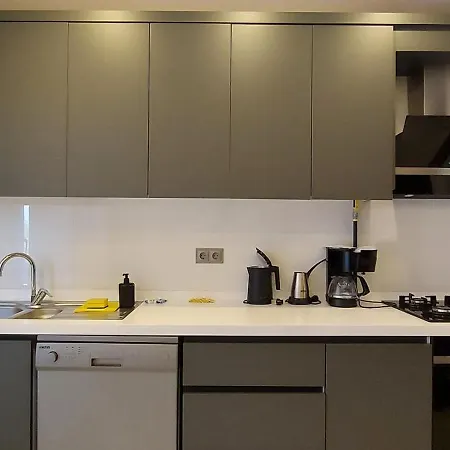 公寓 Professionally Maintained, Spacious New Residences Near Lara & Kundu