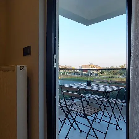 Professionally Maintained, Spacious New Residences Near Lara & Kundu 公寓 *
